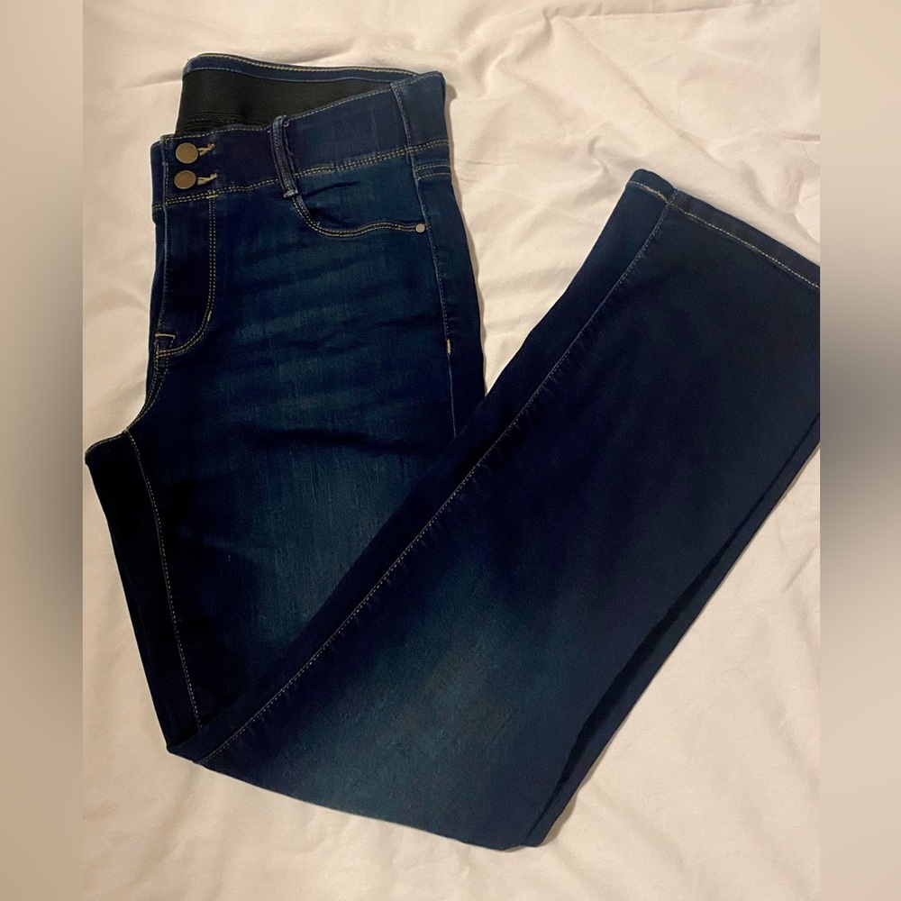 Ladies Apt. 9 Pull On Tummy Control Jeans
